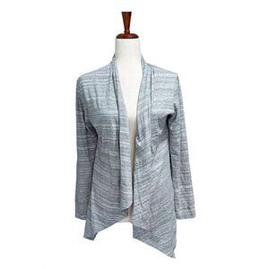 Coolibar Medium Women's Marietas Sun Wrap‎ 50+ UPF Gray Heathered Sunblock Top